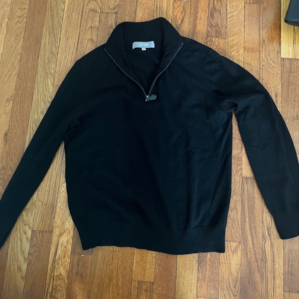 Neiman Marcus, Men's cashmere sweater, M